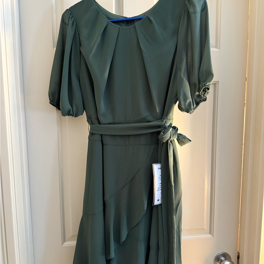 Macy's Green A-line Puff Sleeve Midi Dress